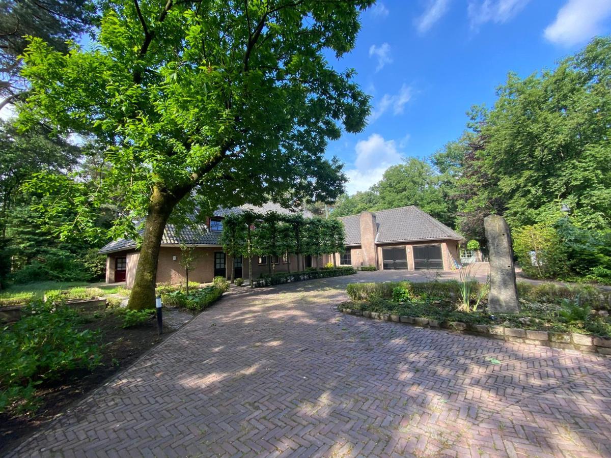 Sjieke Gezellige Villa In Het Bos Lieshout Exterior photo