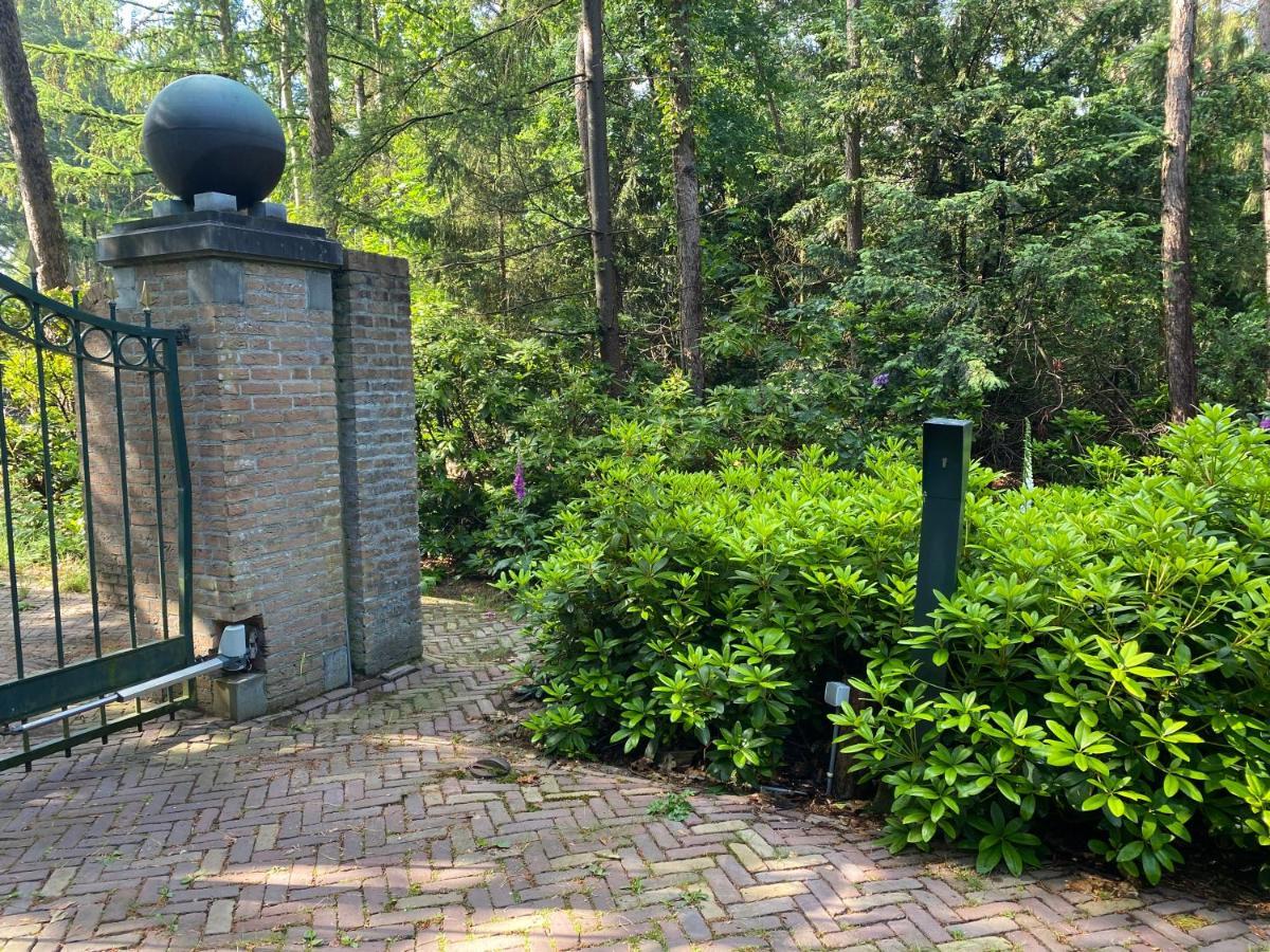Sjieke Gezellige Villa In Het Bos Lieshout Exterior photo